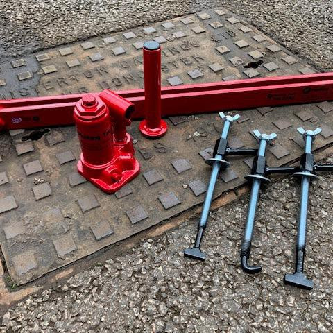 Mustang Tools Hydraulic Manhole Cover Seal Breaker with Jack