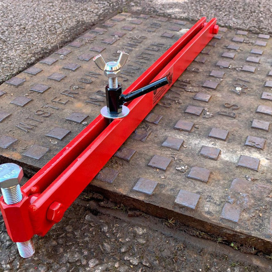 Mustang Tools Manhole Cover Seal Breaker